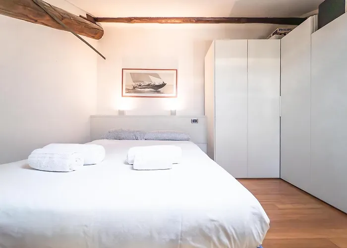 Charming Apartment In The Navigli District - 4 People